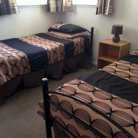 Tudor Oaks Motel Mangawhai Exteriör bild
